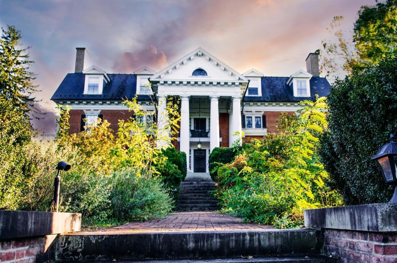 Mercersburg Inn Экстерьер фото